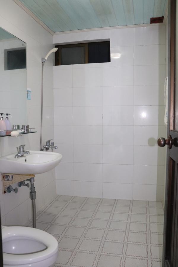 Orasung Motel Чечжу Екстер'єр фото
