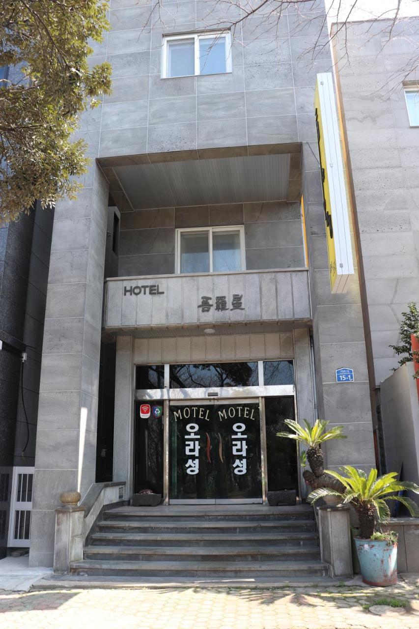 Orasung Motel Чечжу Екстер'єр фото